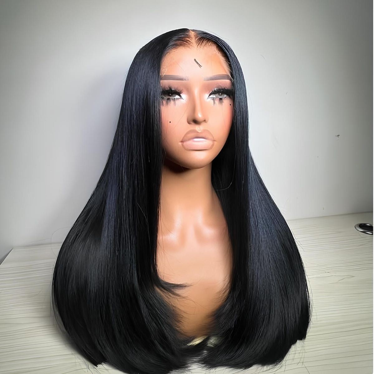 SIGNATURE STRAIGHT 13X4 FRONTAL WIGS